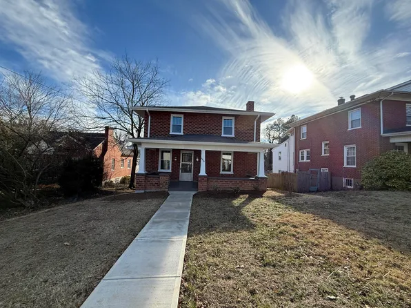 2040 Mountain View Ter SW, Roanoke, VA 24015
