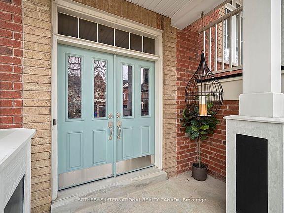 2nd image of 114 Strandmore Cir