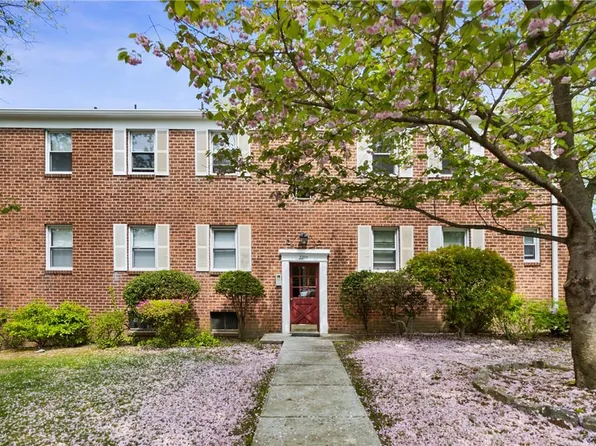 2200 Palmer Avenue #4M, New Rochelle, NY 10801
