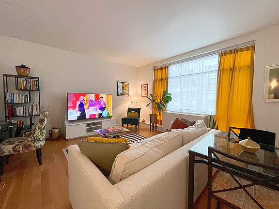 5th image of 189 Schermerhorn St APT 4S