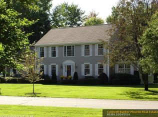 26 Corbett Ln, Winslow, ME 04901