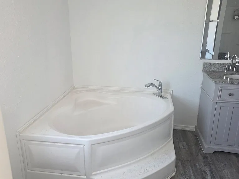 928 73rd St E #33 — Photo 13
