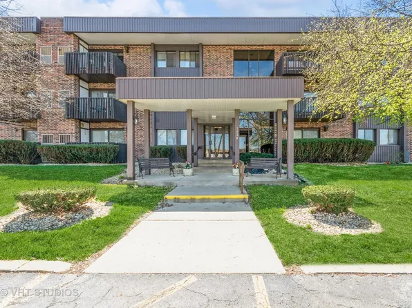 1424 Woodbridge Rd APT 2A, Joliet, IL 60436