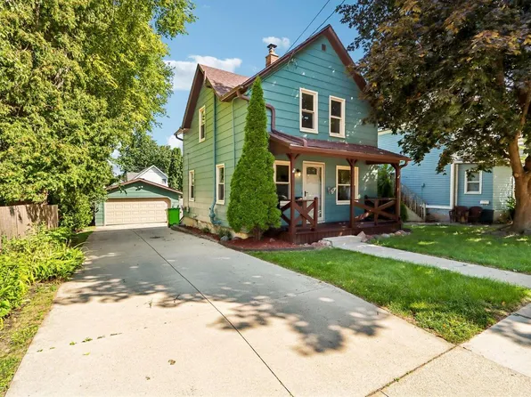 438 Pleasant STREET, Hartford, WI 53027