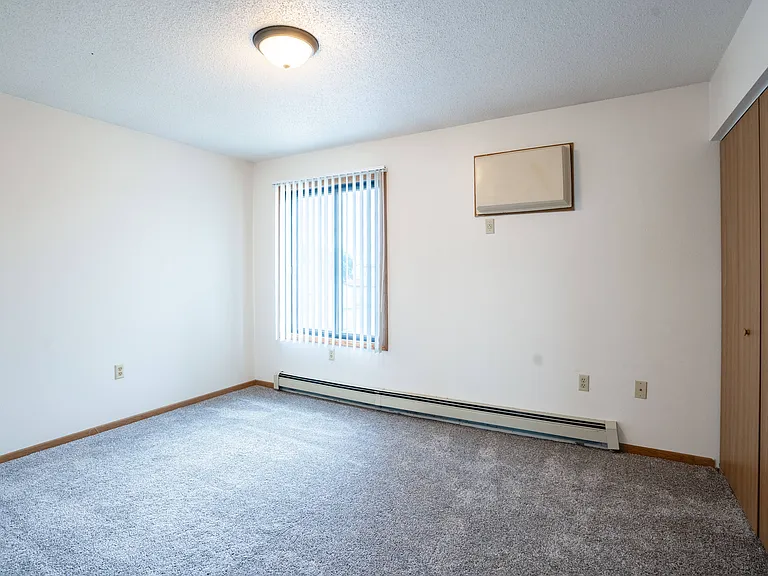 Fargo, ND Hazelwood Townhomes | 315A | Bedroom