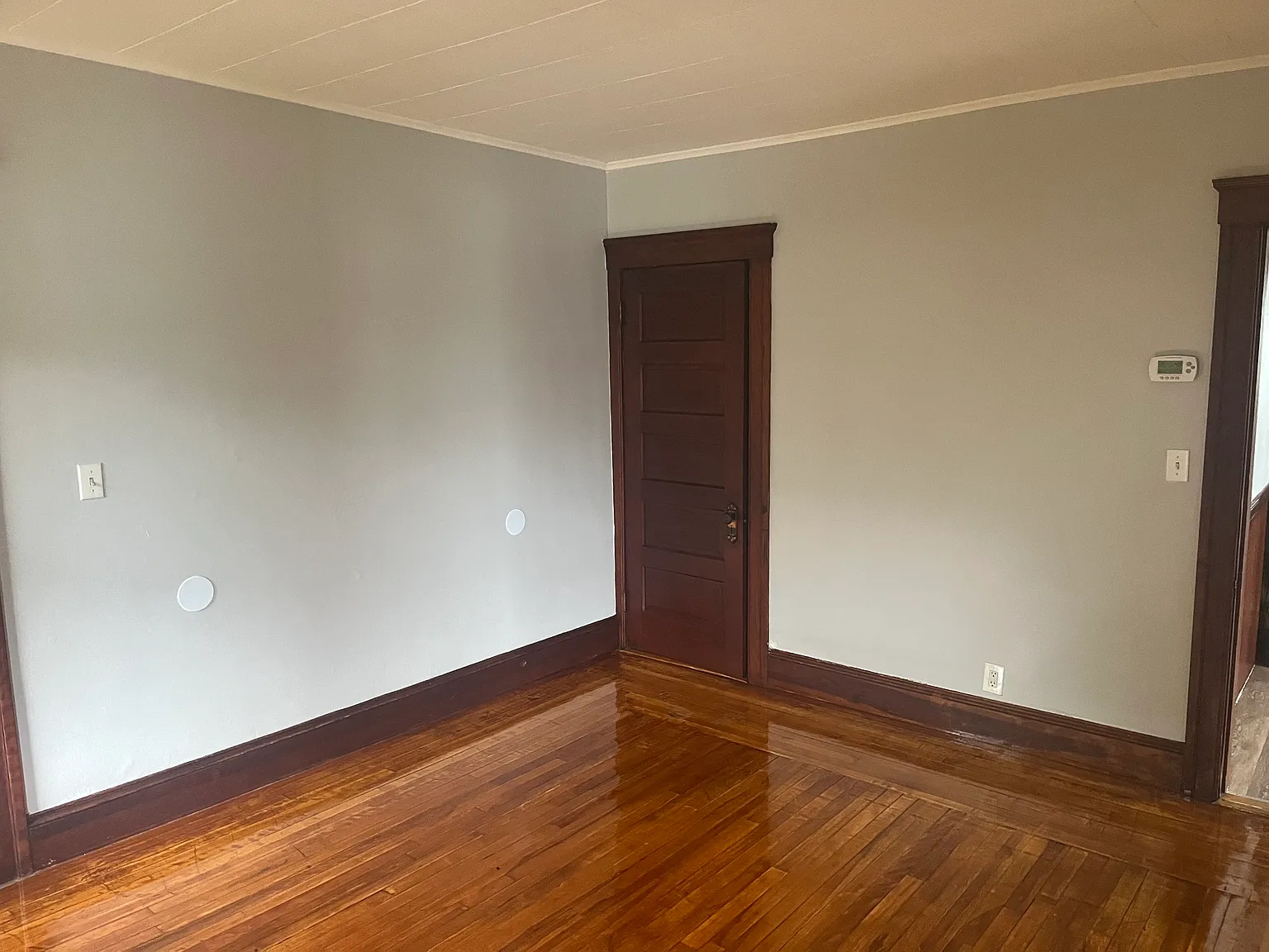 3 bed, $2,000 — Photo 4