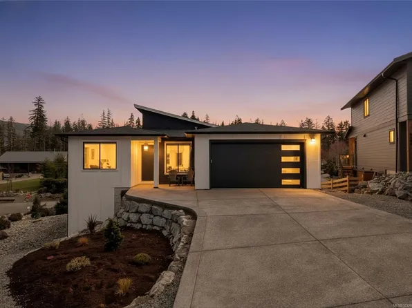 9382 Lakefront Rise, Lake Cowichan, BC V0R 2G1