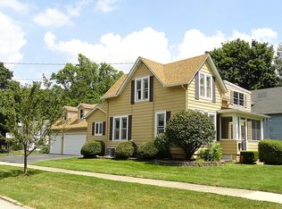 537 McKee St, Batavia, IL