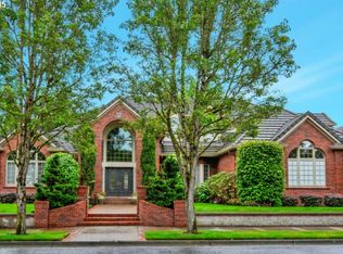 3885 Mirror Pond Way, Eugene, OR 97408