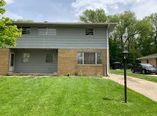 839 Riverside Dr, Greenwood, IN 46142