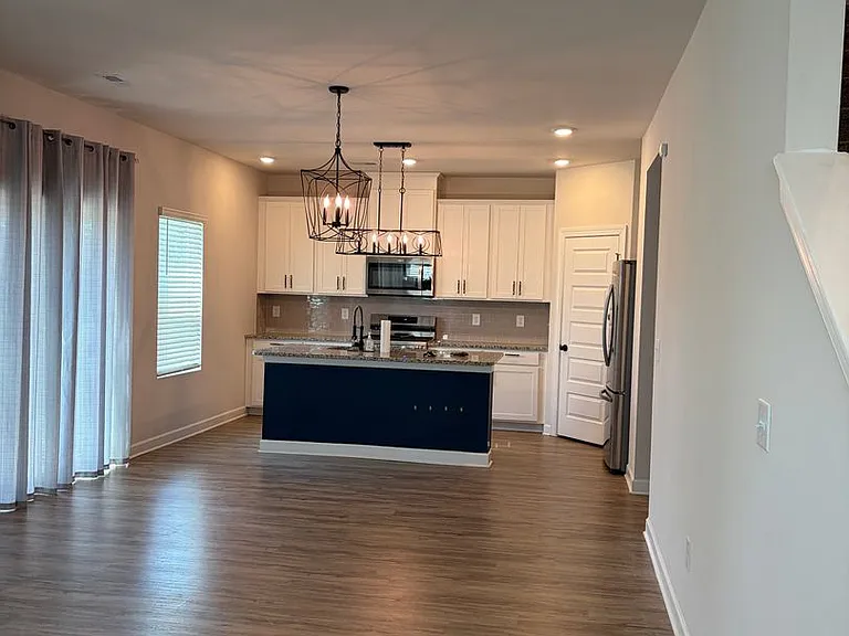 669 Grays Creek Rd — Photo 3