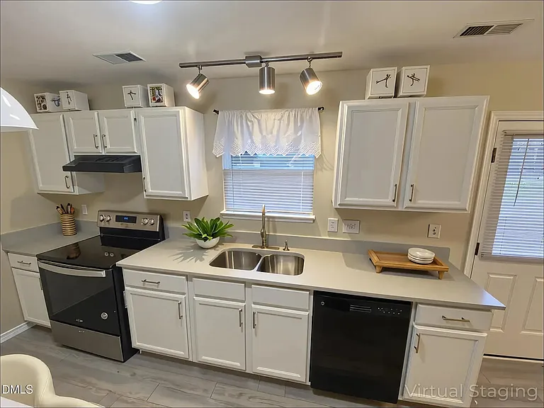 317 Providence Hall Dr — Photo 5