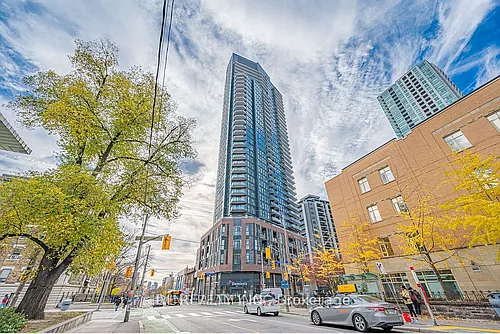 159 Wellesley St E Photo 1