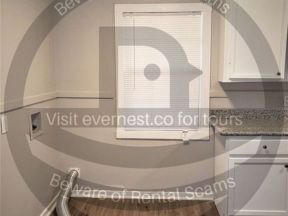 4th image of 2674 Brookwood Dr