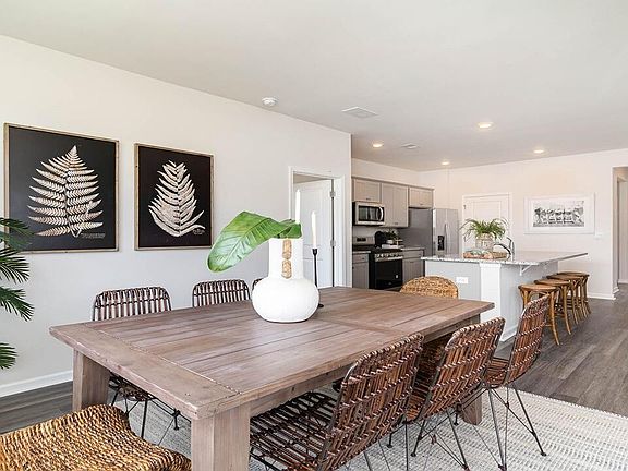 4th image of 997 Stanbury Bluff Road SW