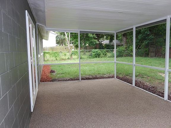 3rd image of 320 Adrienne Dr