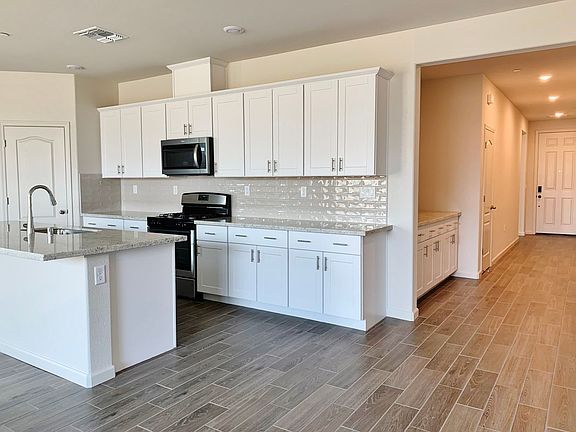 2nd image of 2070 Wildflower Dr
