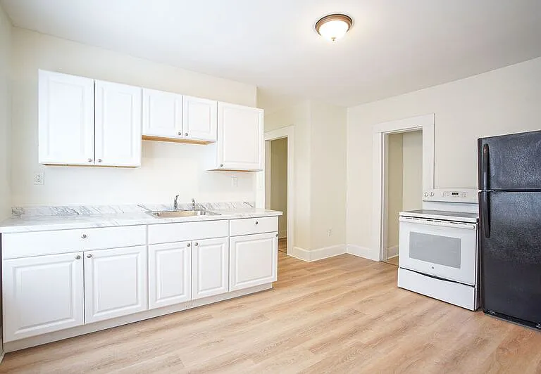 87 Quincy St #2R — Photo 2