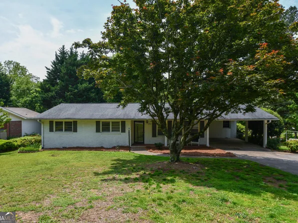 1240 Longview Dr, Gainesville, GA 30501