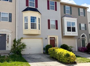 565 Tuliptree Sq NE, Leesburg, VA 20176