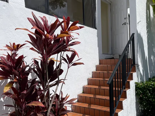 7721 Dunham Blvd APT D, Miami, FL 33138