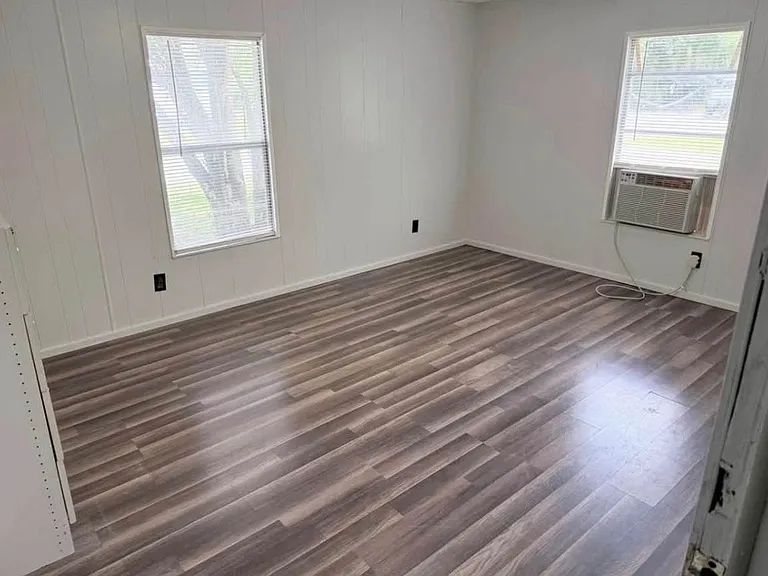 20504 Spanish Ln — Photo 12