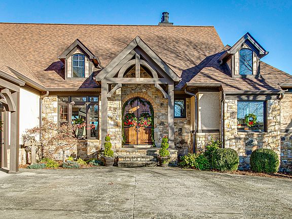 4th image of 350 Heather View Dr