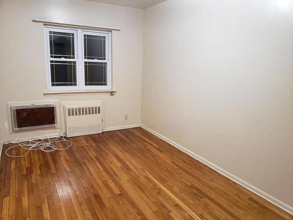 1st image of 9201 Seaview Ave