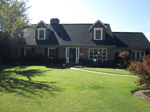 2nd image of 509 Dogwood Dr