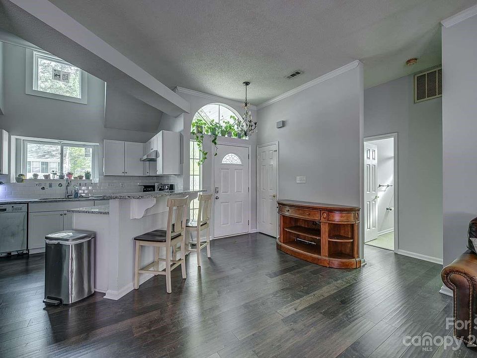 2430 Rob Roy Ct, Charlotte, NC 28208 Zillow