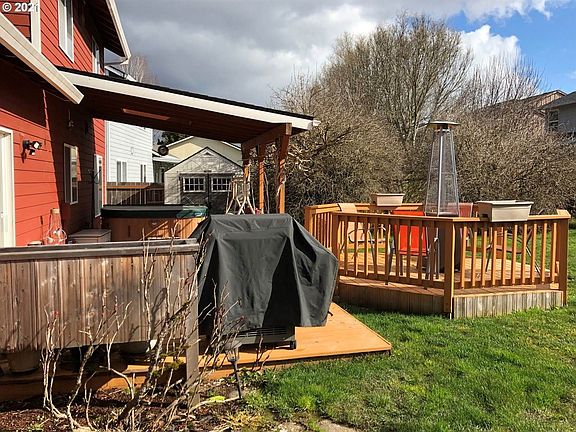 4th image of 2127 N Kamiakan Dr