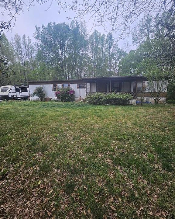 1st image of 921 Deer River Rd SE