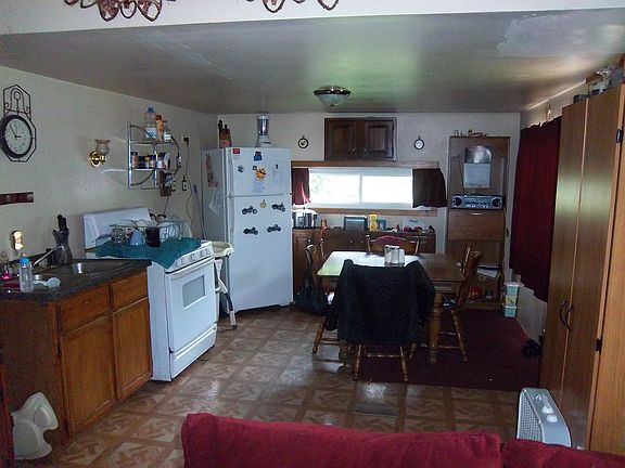5th image of 300 Spelter Ave Trlr 25