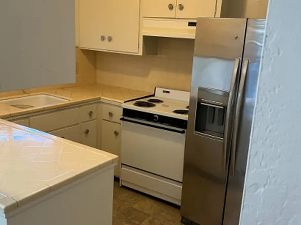 7722 Brentwood Dr, Stockton, CA 95207