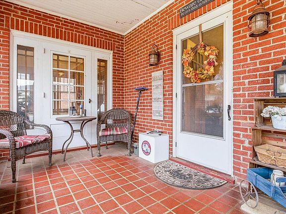 3rd image of 1841 Belleville Rd SW