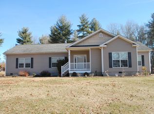 241 Sams Rd SE, Floyd, VA 24091