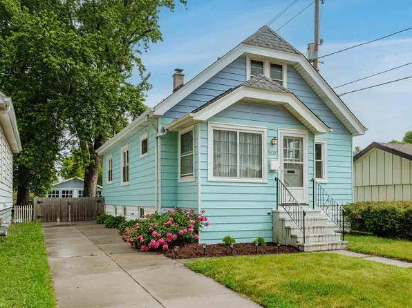 6820 W Hayes AVENUE, West Allis, WI 53219