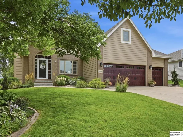 10509 S 176th St, Omaha, NE 68136