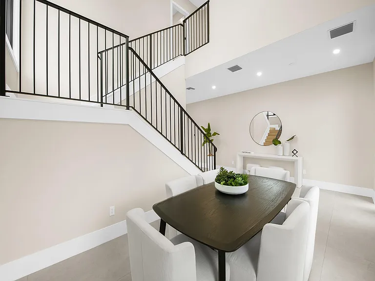 1401 NE 16th Ave — Photo 18