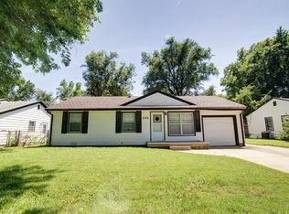 341 W Spring Dr, Haysville, KS 67060