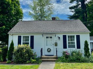 162 Sycamore St, Holyoke, MA 01040