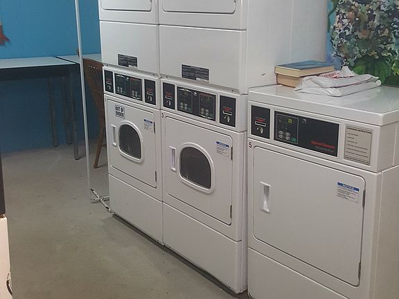3rd image of 165 Cromwell Ave APT 1C