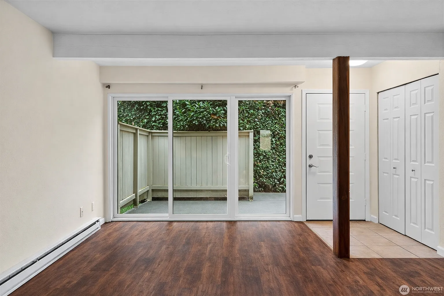 1 bed, 772 sqft, $2,300 — Photo 4
