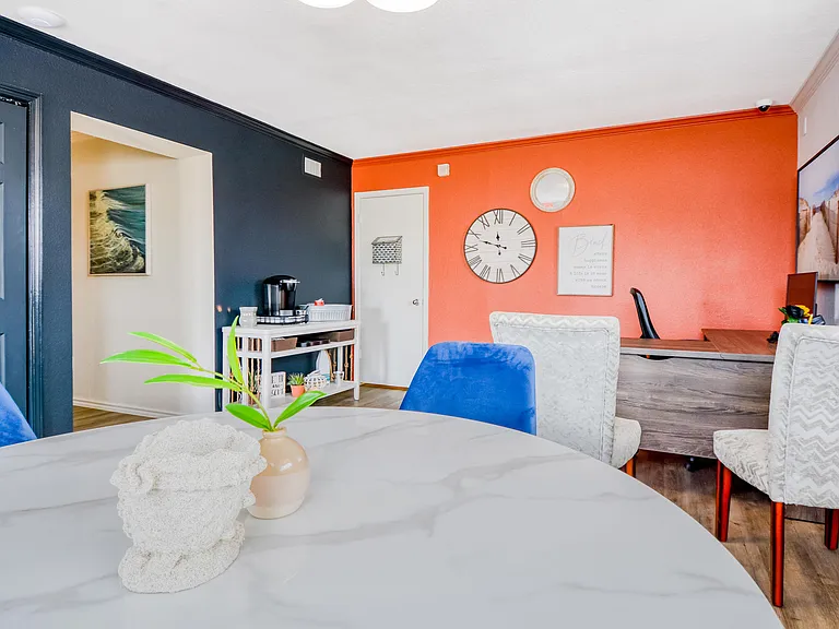 South Shore Coastal Living — Photo 9
