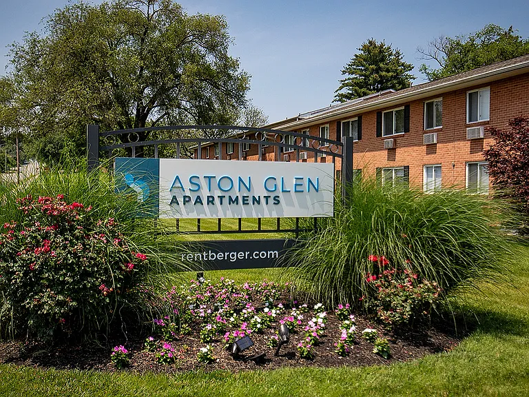 Aston Glen Apartments