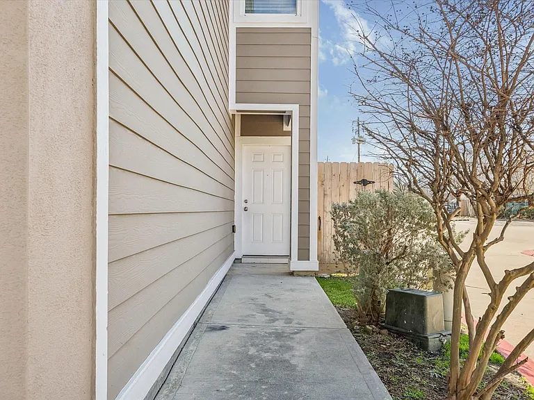 5402 Jonathan Ln — Photo 31