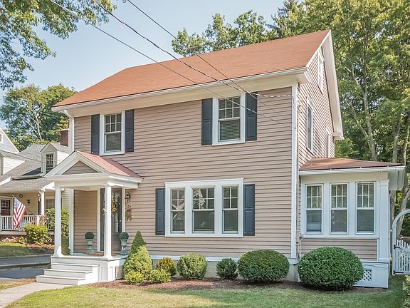 Front View with Sun Room