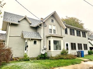 315 S 9th St, Watertown, WI 53094