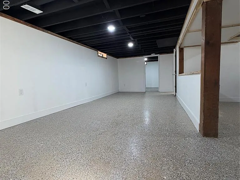 25647 Hanover St — Photo 21
