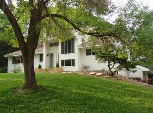 215 Holly Ridge Ln, Columbia, MO 65203